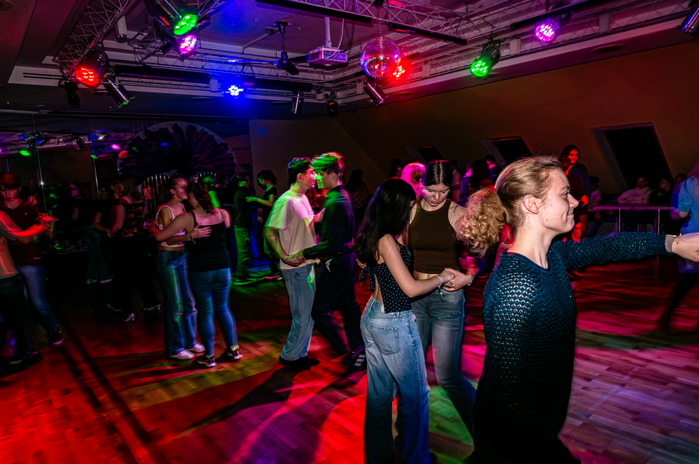 20251206Huckepackparty unbenannte Fotosession 099301